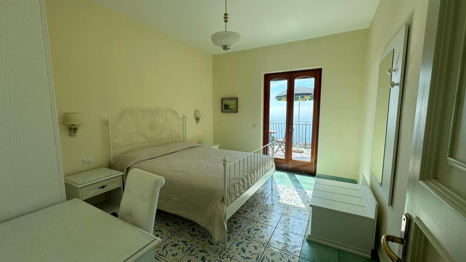 Bed and Breakfast Groove'N'Grove SantʼAgata sui Due Golfi Exteriér fotografie